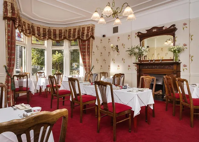 Lincoln House Private Hotel