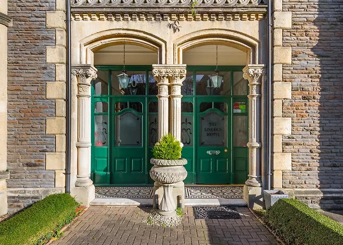 Lincoln House Private Hotel