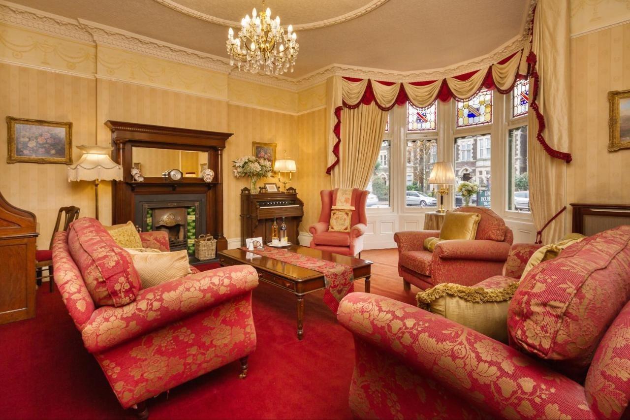 Lincoln House Private